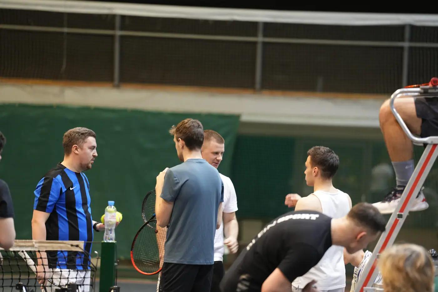 kakoj-tennis-slozhnee-razgadaem-tajny-professionalnyh-i-ljubitelskih-sorevnovanij