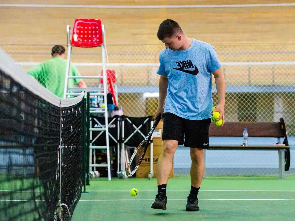 kakie-myshcy-razvivaet-tennis-sekrety-effektivnyh-trenirovok-dlya-pobedy-na-korte